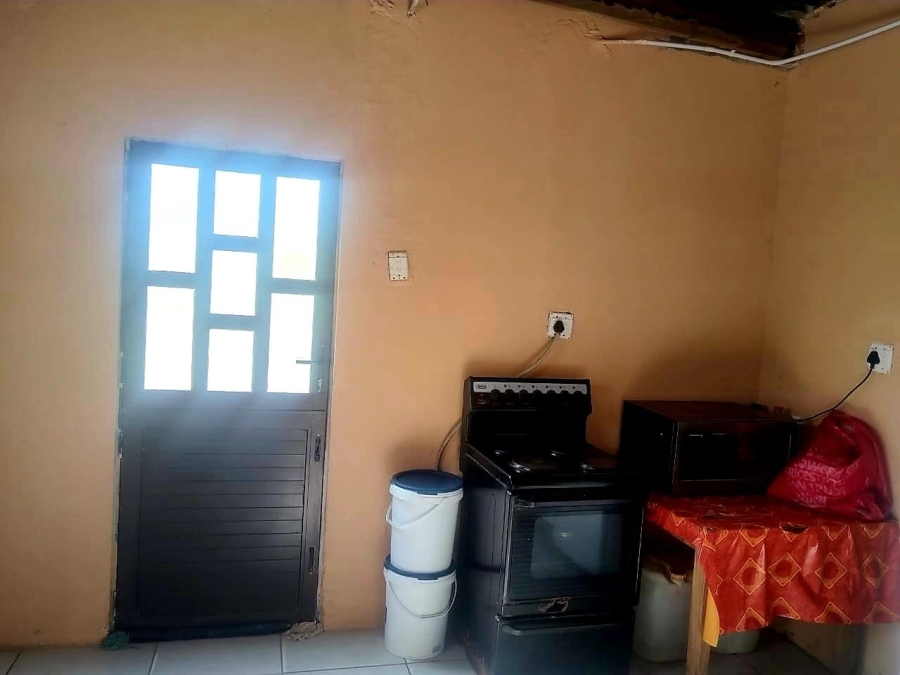 2 Bedroom Property for Sale in Mbekweni Eastern Cape